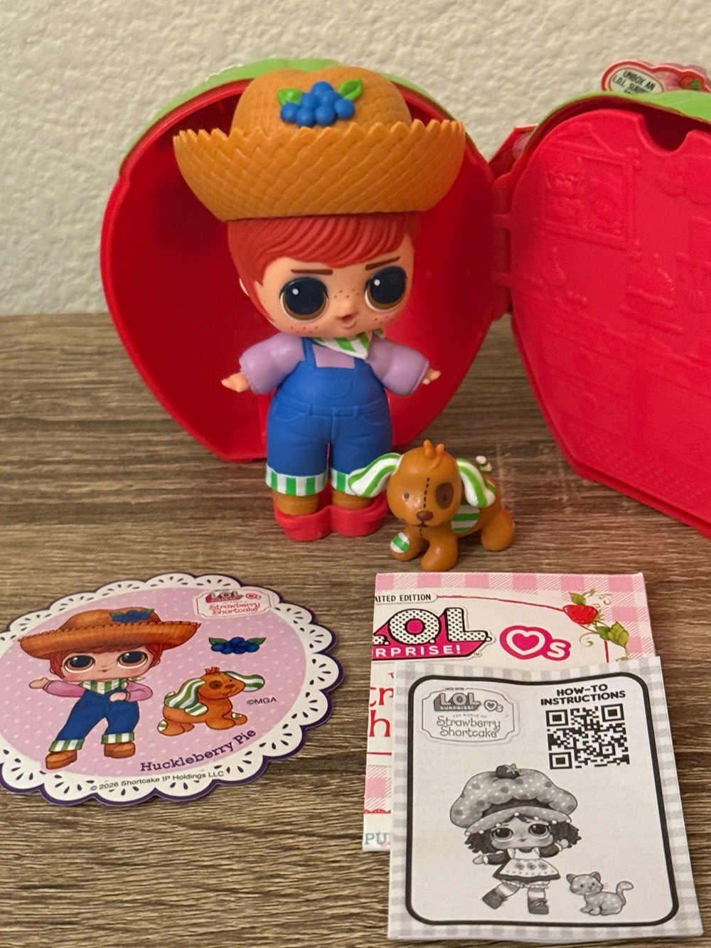 LOL Surprise Loves The World of Strawberry Shortcake Popular Huckleberry Pie